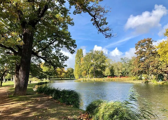 Studio Au Calme Dans Jardin A 30Min De Paris Avec Nouvelle Literie