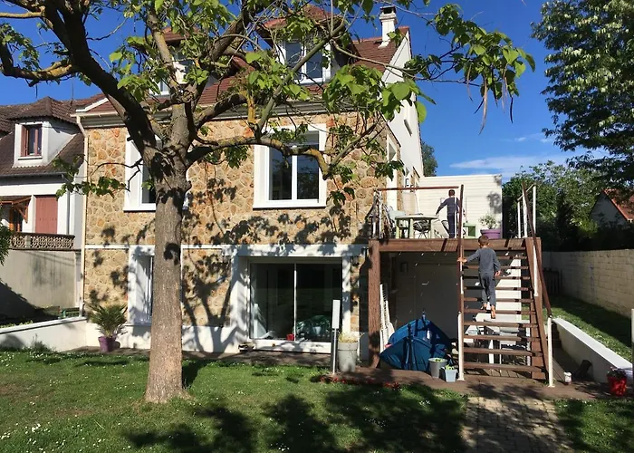 Studio Au Calme Dans Jardin A 30Min De Paris Avec Nouvelle Literie