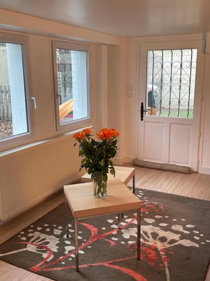 Apartment Au Calme Dans Jardin A 30min De Paris Avec Nouvelle Literie